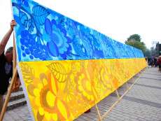 Над Дніпром розгорнувся прапор-рекордсмен (Фото)