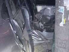 ДТП в Днепре: «Mazda» врезалась в столб (Фото)