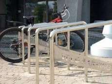 Город велосипедистов: возле мэрии Днепра установили велопарковку (Фото)