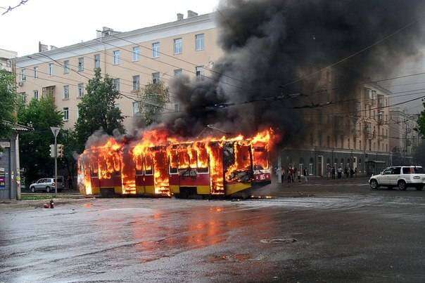 В Днепре загорелся трамвай