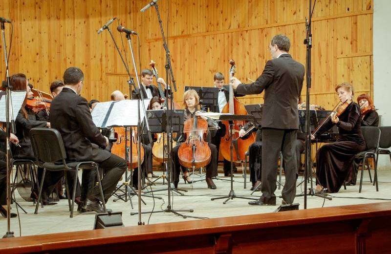 В Днепре открыли IV Всеукраинский конкурс скрипачей и виолончелистов имени Леонида Когана: фото