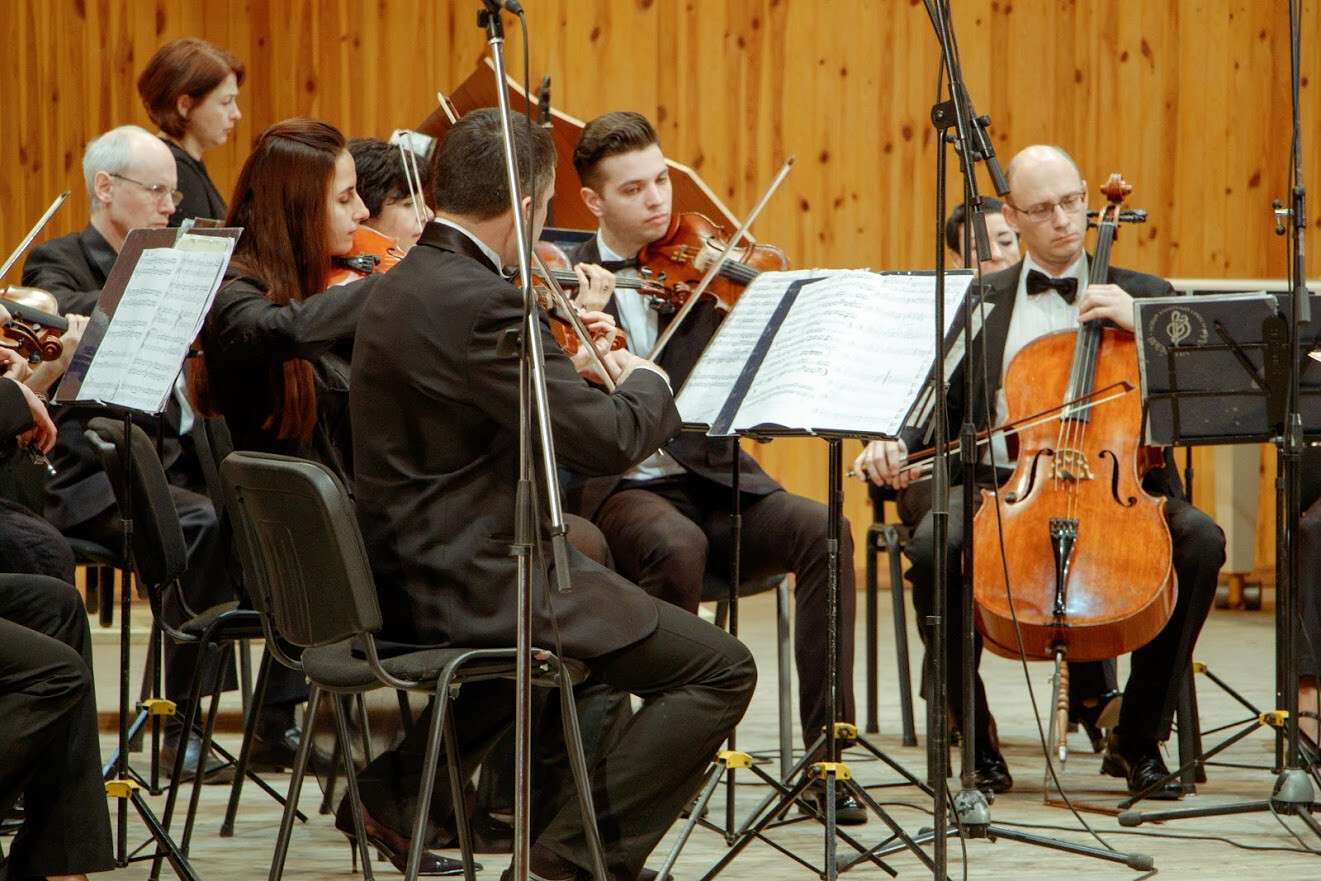 В Днепре открыли IV Всеукраинский конкурс скрипачей и виолончелистов имени Леонида Когана: фото