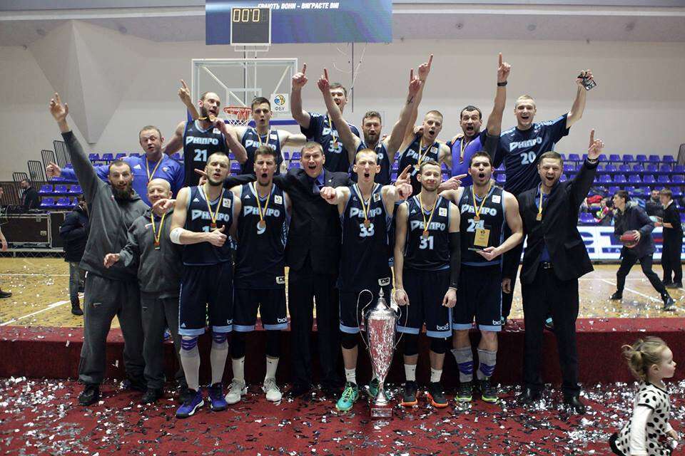 Днепровские баскетболисты стали лучшими в Украине: фото