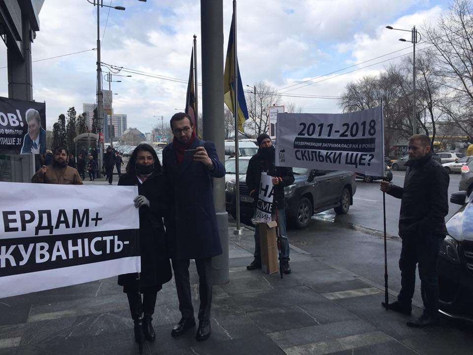 Жители Днепра устроили акцию против экологического геноцида: видео