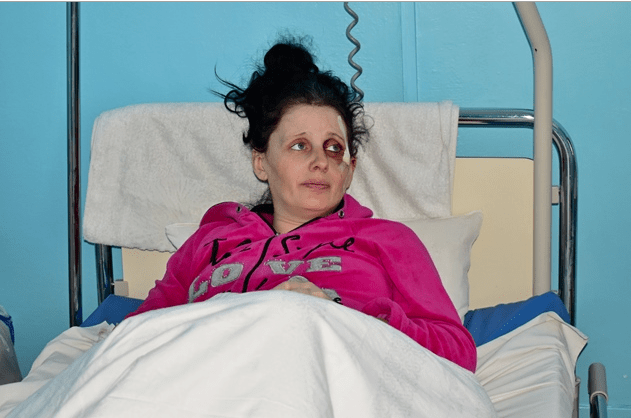 В больницу Днепра поступила жертва кровавой резни в Павлограде: фото