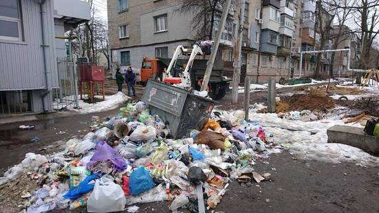 Активисты назвали того, кто стоит за мусорным коллапсом в Днепре
