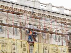 В Днепре заплатят за демонтированные застекленные балконы и лоджии