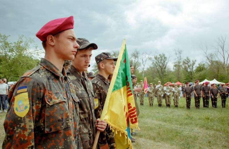 В Днепре определили победителей детско-юношеской военно-патриотической игры «Сокол»