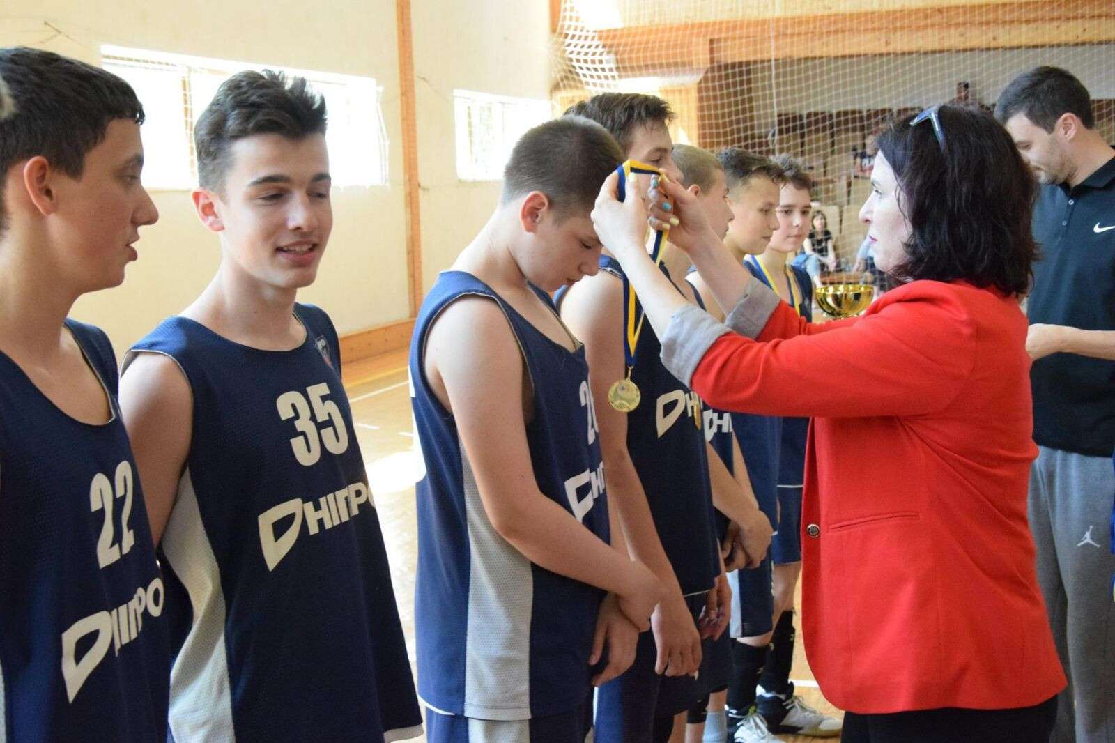 Днепряне стали чемпионами Всеукраинской юношеской баскетбольной лиги: фото