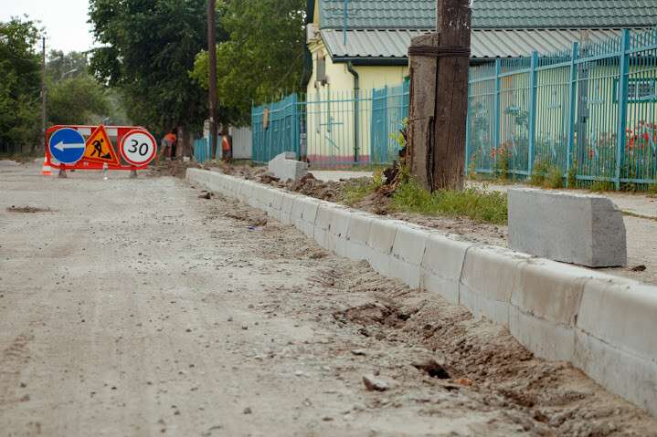 В Днепре восстанавливают дороги, которые не ремонтировали десятилетиями: фото