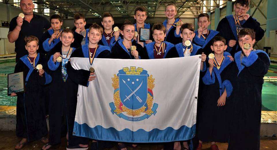 Юные днепряне стали золотыми медалистами в Украине по водному поло