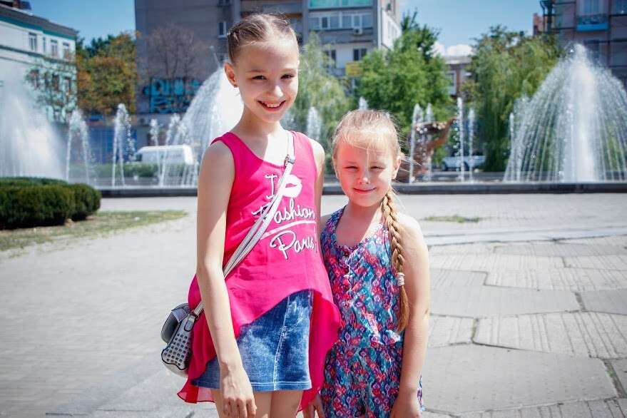 Бюджет участия в действии: юные воспитанники днепровской школы классического танца получили новый профессиональный одежда и обувь