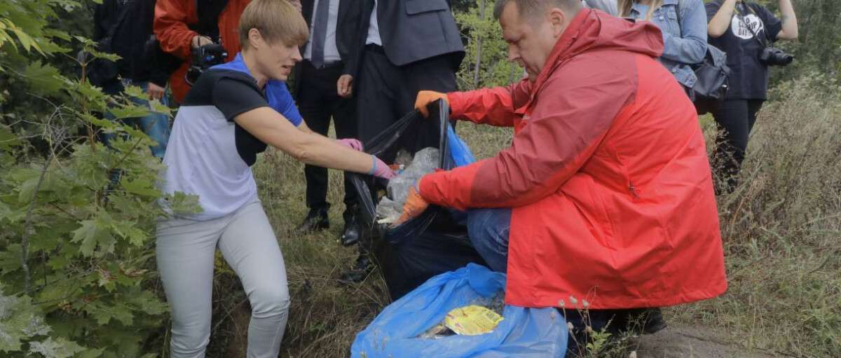 Руководительница Эстонии Керсти Кальюлайд и мэр Днепра Борис Филатов присоединились к всемирной акции чистоты