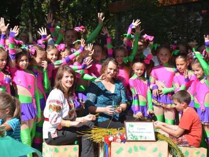 В Днепре состоялся масштабный детско-молодежный национально-патриотический фестиваль «Мое Внешкольное»: фото