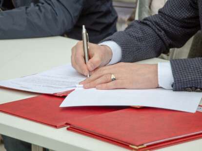 В индустриальном парке «INNOVATION FORPOST» подписали меморандумы с первыми компаниями-резидентами