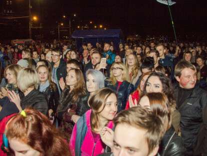 На финальном концерте проекта «Молодой ПИРС» в Днепре выступила группа «5&#039;nizza»: фото