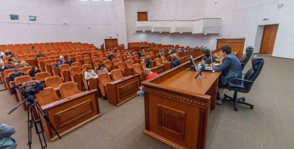 Депутаты Днепровского городского совета обсудили изменения в положение об электронных петиции и готовность теплоснабжающих предприятий к отопительному сезону