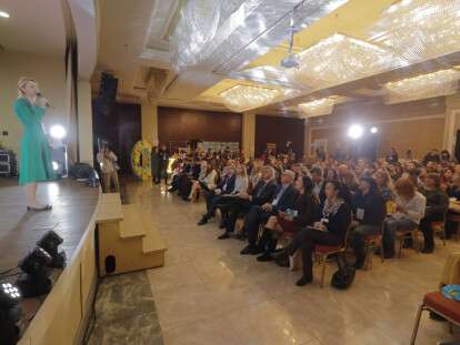 В Днепре стартовал II Всеукраинский форум молодежных работников: фото