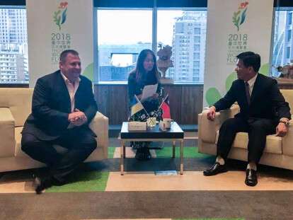 На Тайване мэр Днепра Борис Филатов обсудил с главой города Тайчжун перспективы партнерства: фото