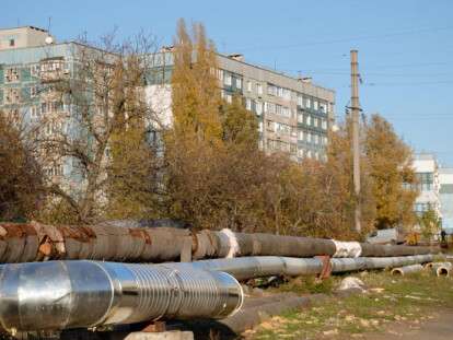 В Днепре на жилом массиве Приднепровск реконструировали часть трубопровода тепловой сети: фото