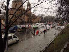В Днепре на улице Курчатова положили тротуарную плитку: фото