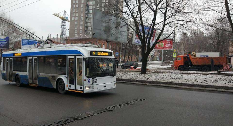 Жители Днепра просят новый маршрут троллейбуса в центре города
