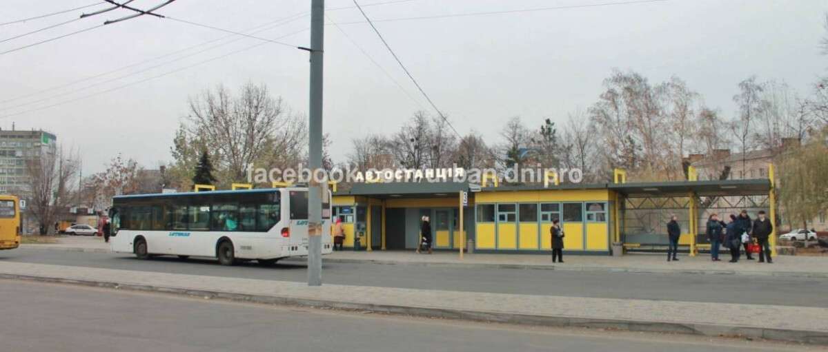 Жители Днепра просят отремонтировать улицу Столетова