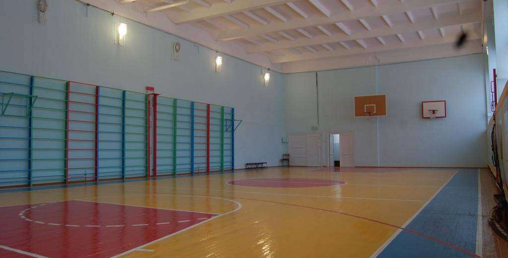 Днепряне просят отремонтировать спортивный зал школы №64: подробности