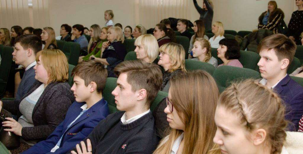 В городском совете Днепра подвели итоги акции «Украины судьба - согласие и воля» по случаю Дня Соборности