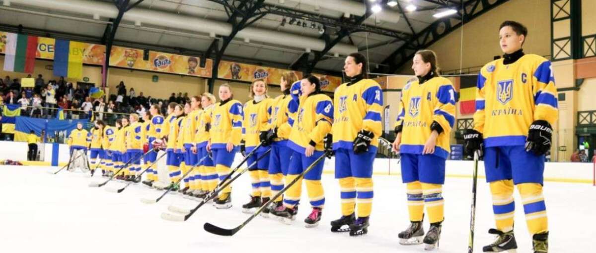 Днепровские спортсменки в составе сборной Украины по хоккею вышли на чемпионат мира