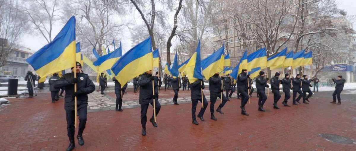 Вшанування героїв, флешмоб і патріотичні акції: Дніпро відзначає День Соборності України