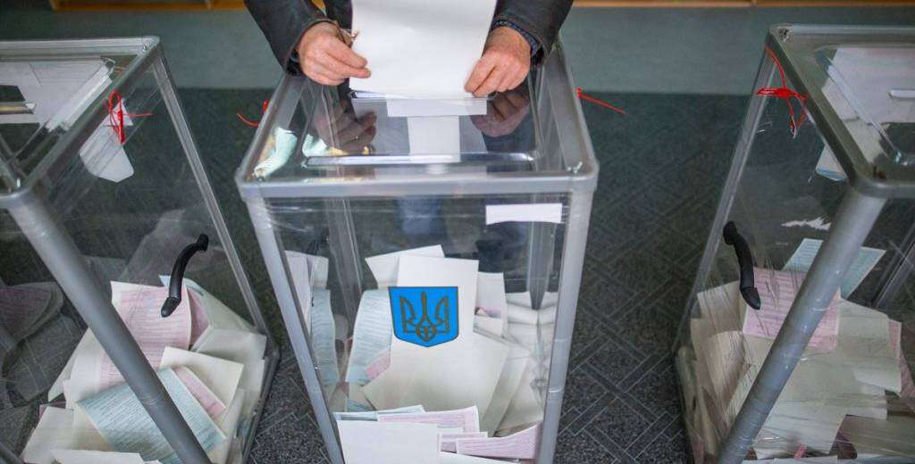Порошенко, Зеленский, Тимошенко: кто лидирует в предвыборной гонке
