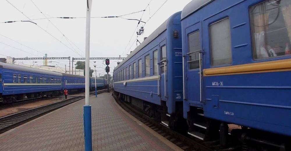 Женский праздник в столице: «Укрзалізниця» назначила 3 дополнительных поезда Днепр-Киев