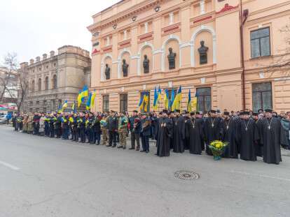 В Днепре состоялись торжества по случаю 205-й годовщины со дня рождения Тараса Шевченко