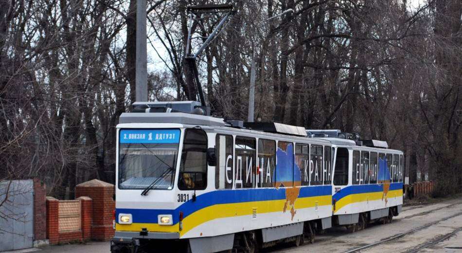 Завтра центральный трамвай Днепра изменит свой маршрут: подробности