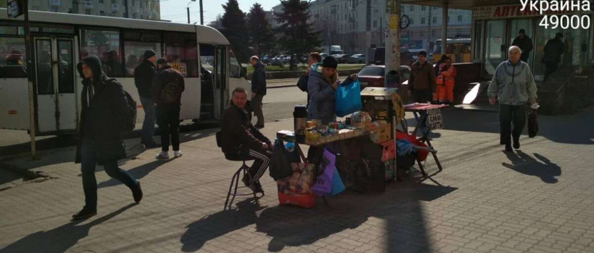 Инспекция по благоустройству Днепра анонсировала сюрпризы для уличных торговцев: фото