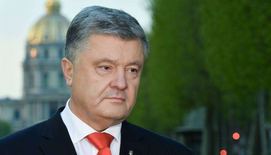 Петр Порошенко отмечает, что останавливать евроинтеграционное движение Украины неконституционно