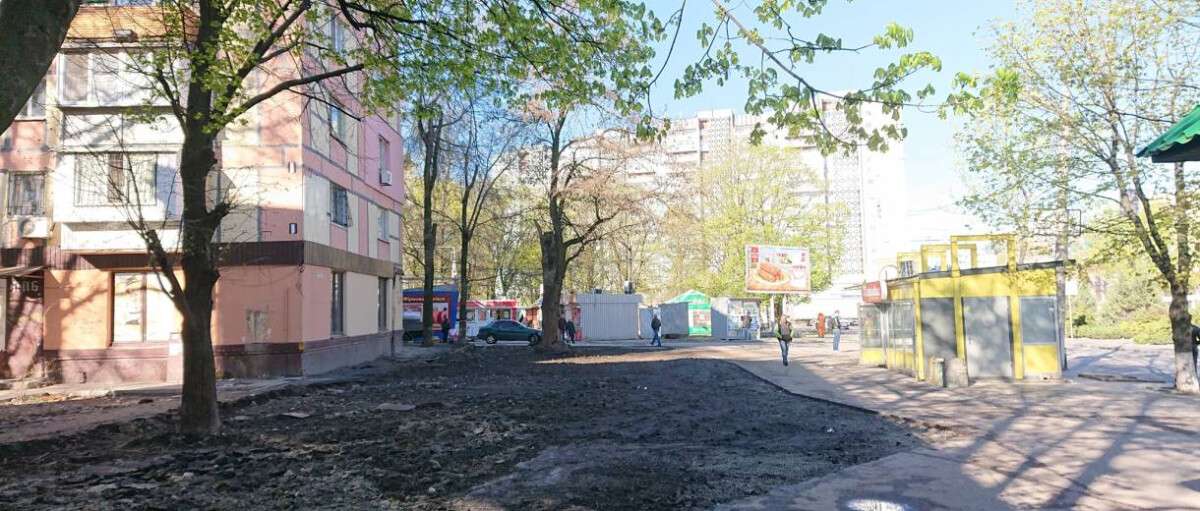 В Днепре расширяют тротуар на проспекте Гагарина: видео