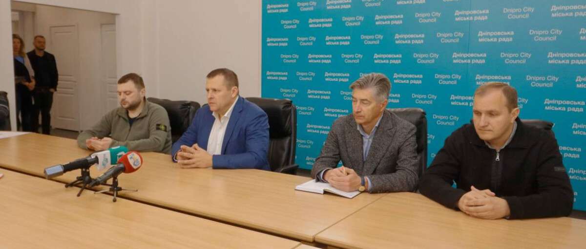 Борис Филатов вручил первым победителям городской акции «Днепр - пространство чистоты» сертификаты на 8 миллионов гривен