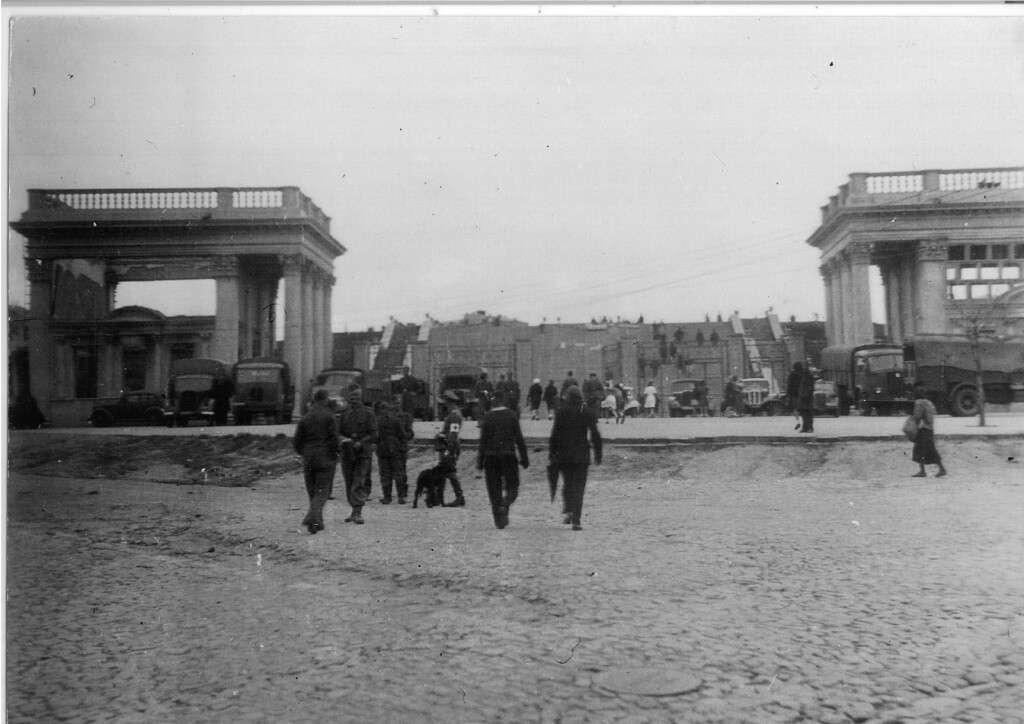 В Днепре показали старые фото 1941 года, когда город находился в оккупации