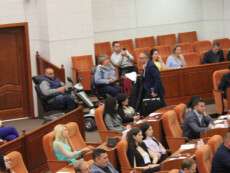 Мэр Днепра прокомментировал конфликт с депутатами, возникший на сессии горсовета