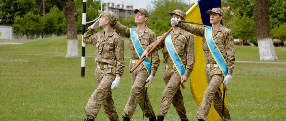 У міській військово-патріотичній спортивній грі «Прорив» у Дніпрі перемогла команда школи №57