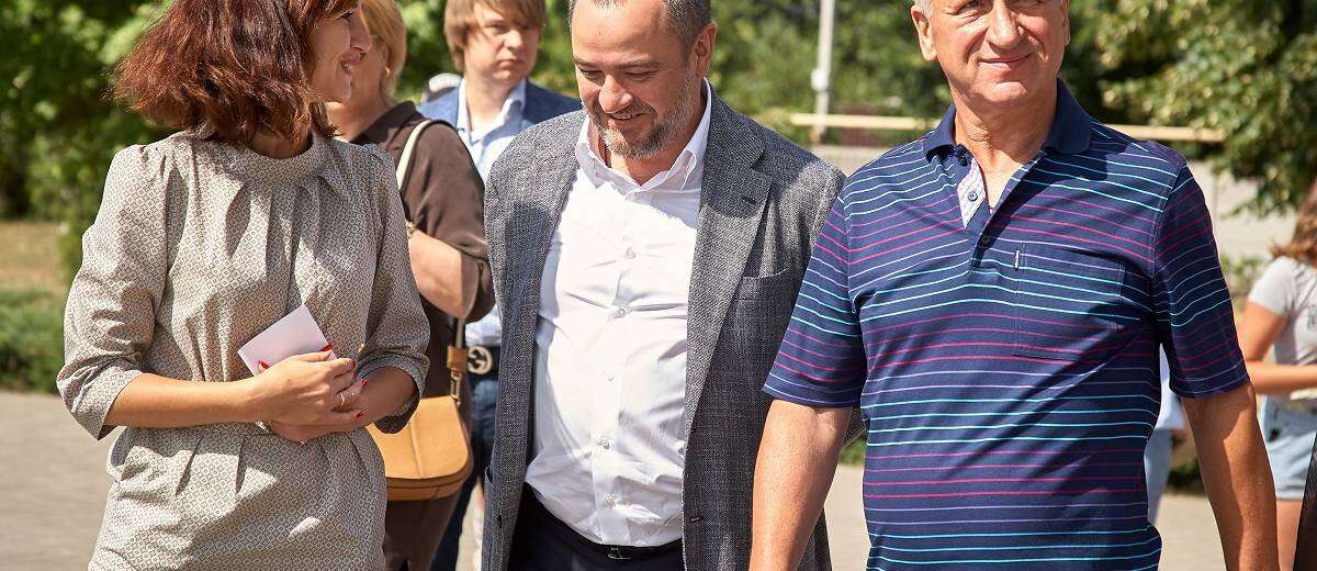 «Иван Куличенко - наиболее полезный городу народный депутат в нынешней Верховной раде», - Андрей Павелко.