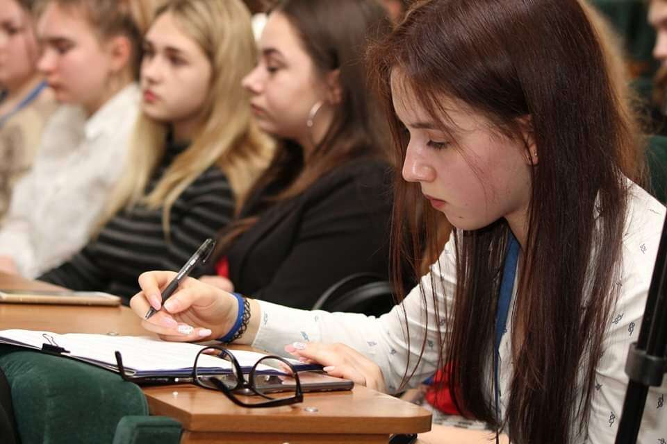 Молодежь будет реализовывать свои мечты в Украине, - Алексей Андрейченко