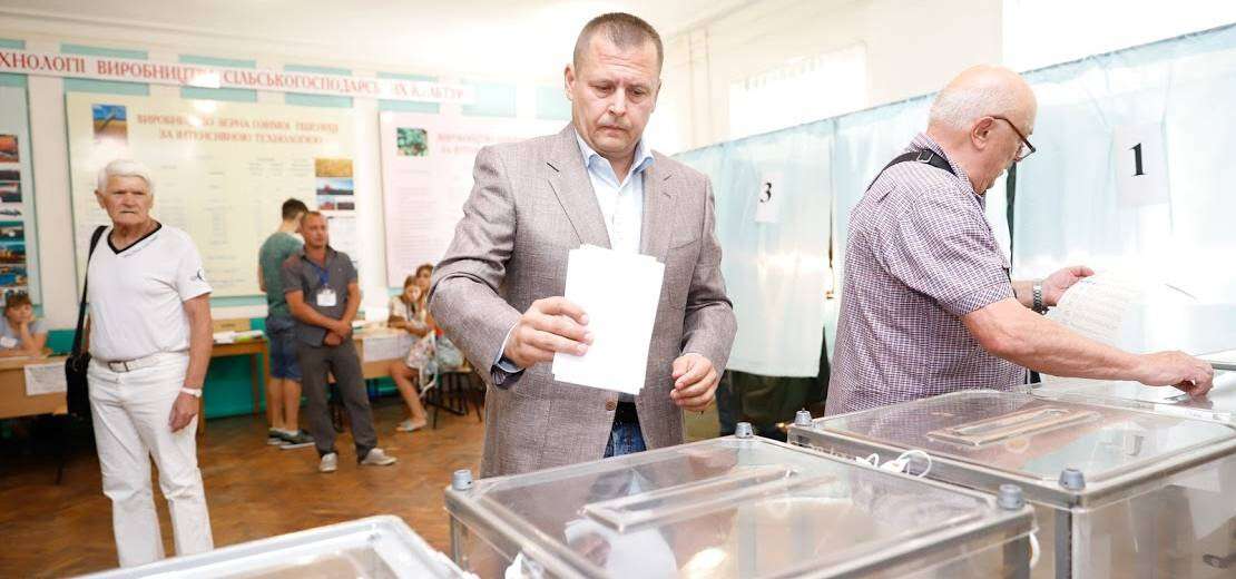 Борис Філатов проголосував на позачергових парламентських виборах