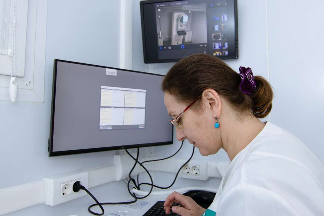 Медицина, наближена до людей: у віддалених районах Дніпра почав працювати пересувний мамограф (ВІДЕО, ФОТО)