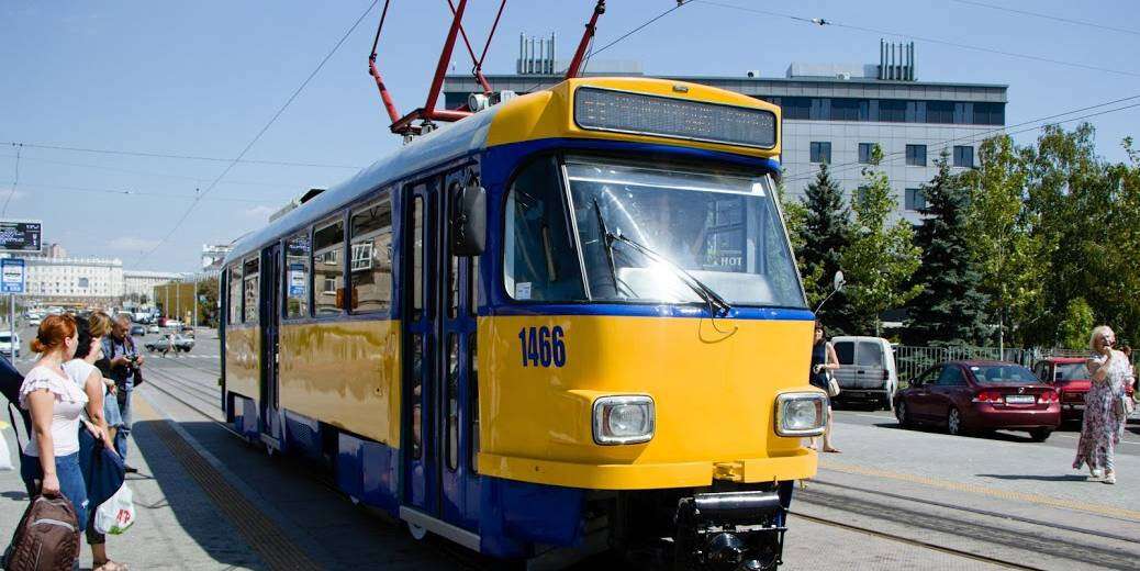 У Дніпрі на маршрути вийшли шість трамваїв, придбаних у Німеччині
