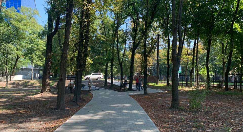 Парк Гагарина в Днепре быстро обновляется (ФОТО)