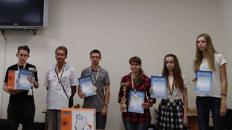 Дніпровські спортсмени стали переможцями чемпіонату міста з класичних шахів