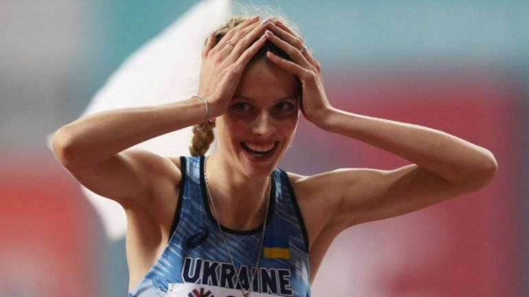 Легкоатлетка из Днепра завоевала серебро на Чемпионате мира и установила рекорд